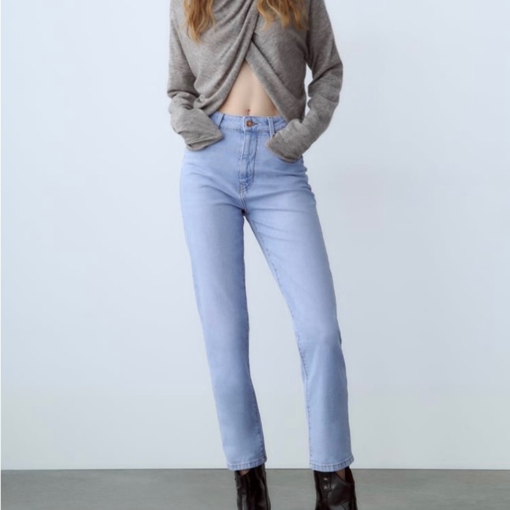 ZARA Light Wash Mom Fit Jeans